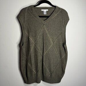 Geoffrey Beene Sweater Vest